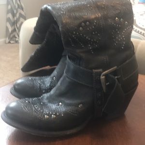 Muro studded cowboy boots